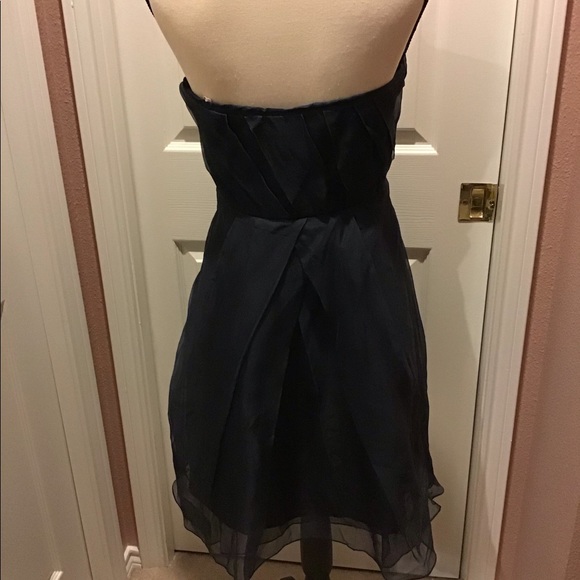 Vera Wang Maids Strapless Dress. 100% Silk - Picture 4 of 8